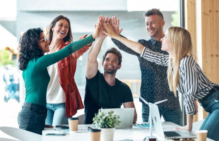 7 Ways an ATS Automates Workflow and Saves Time